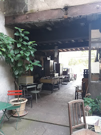 Atmosphère du Café La Ferronnerie Café Brocante à Tournus - n°8