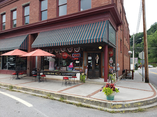 Corner Shop, 171 Main St, Bramwell, WV 24715, USA, 