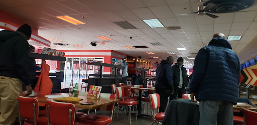 Bowling Alley «Brunswick Zone River Grove Lanes», reviews and photos, 3111 River Rd, River Grove, IL 60171, USA