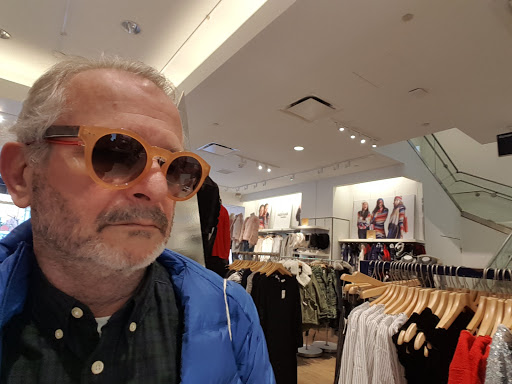 Clothing Store «Gap», reviews and photos, 1258 Wisconsin Ave NW, Washington, DC 20007, USA