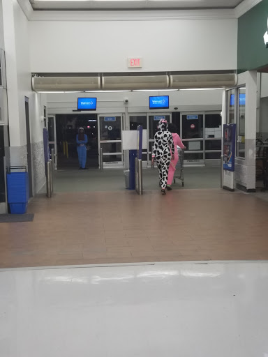 Department Store «Walmart Supercenter», reviews and photos, 1170 N Military Hwy, Norfolk, VA 23502, USA