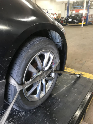 Auto Repair Shop «Z Sport Automotive», reviews and photos, 3532 Smith Ave, Everett, WA 98201, USA