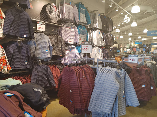 Sportswear Store «Columbia Sportswear Outlet Store at Cabazon Outlets», reviews and photos, 48750 Seminole Dr, Cabazon, CA 92230, USA