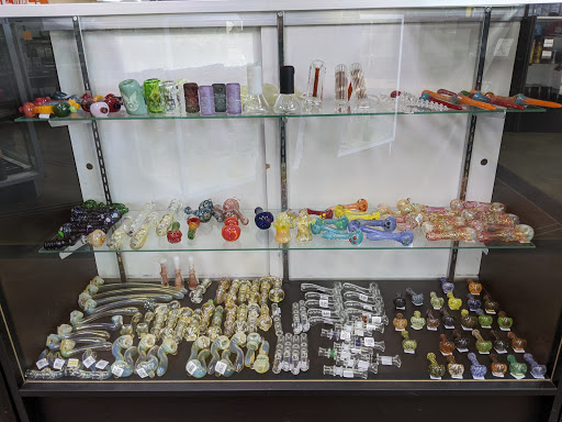 Tobacco Shop «Glassworx of Tulsa Head Shop», reviews and photos, 6529 E 51st St, Tulsa, OK 74145, USA