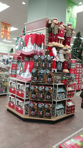 Home Goods Store «Christmas Tree Shops», reviews and photos, 17151 Cole Rd, Hagerstown, MD 21740, USA