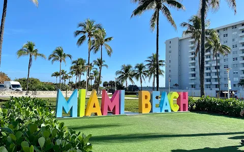 Miami Beach Sign image