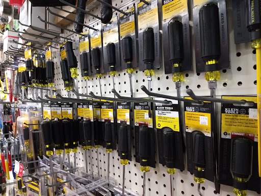 Electronics Store «Omer Nelson Electric, RadioShack», reviews and photos, 316 Main St E, Ashland, WI 54806, USA