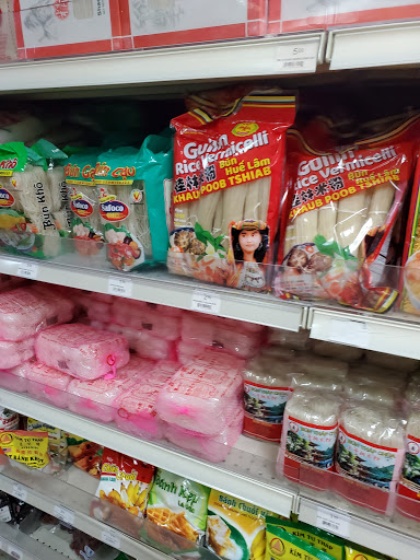Asian Grocery Store «Kim Nhung Superfood», reviews and photos, 30925 Dequindre Rd, Madison Heights, MI 48071, USA