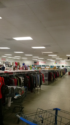 Thrift Store «Neighborhood Thrift Store Distribution Center», reviews and photos, 353 E Olive Ave, Fresno, CA 93728, USA