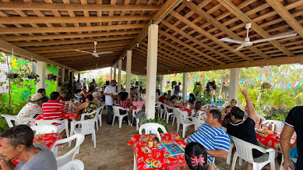 Restaurante Campestre Las Yakatas - Camino a la Chole, zona arqueológica, 40830 Petatlán, Gro., Mexico