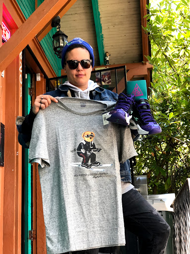 Thrift Store «Lucky Dog Clothing», reviews and photos, 8201 Greenwood Ave N, Seattle, WA 98103, USA