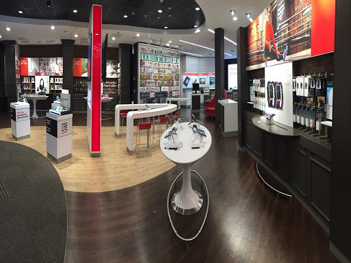 Cell Phone Store «Verizon», reviews and photos, 2780 NW 188th Ave, Hillsboro, OR 97124, USA