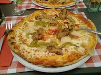 Plats et boissons du Pizzeria Pizza Sicilia à Dammarie-les-Lys - n°13