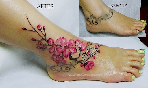 Explore hand and wrist tattoo ideas, creative tattoo ideas in Garden Grove, available at Anna Hang Tattoo