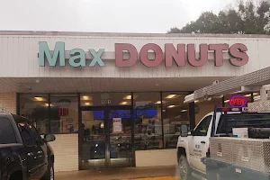 Max Donuts image