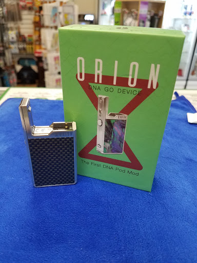 Tobacco Shop «Habits Vape & Smoke shop», reviews and photos, 8391 Folsom Blvd, Sacramento, CA 95826, USA