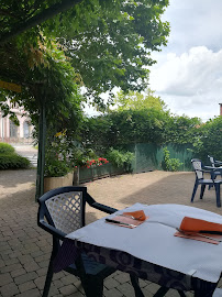 Atmosphère du Restaurant indien Restaurant de la gare Chez l'Indou à Brumath - n°2