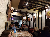 Atmosphère du Restaurant de spécialités perses Colbeh à Paris - n°5