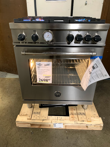 Appliance Store «BASCO Outlet Store», reviews and photos, 4670 NW St Helens Rd, Portland, OR 97210, USA