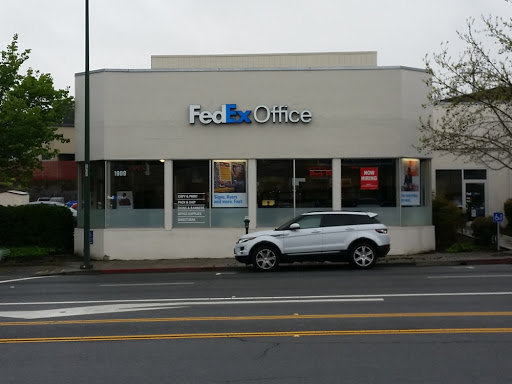 Print Shop «FedEx Office Print & Ship Center», reviews and photos, 1909 Mt Diablo Blvd, Walnut Creek, CA 94596, USA