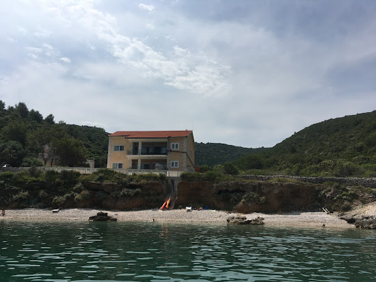 Tocinjak beach