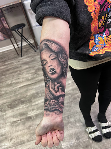 Explore 3d tattoo ideas, creative tattoo ideas in Linn Creek, available at Hillard Skillard Tattoos, LLC.