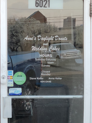 Donut Shop «Daylight Donuts», reviews and photos, 6021 S Sheridan Rd, Tulsa, OK 74145, USA