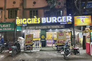 Biggies Burger : Dunlop (Kolkata) image