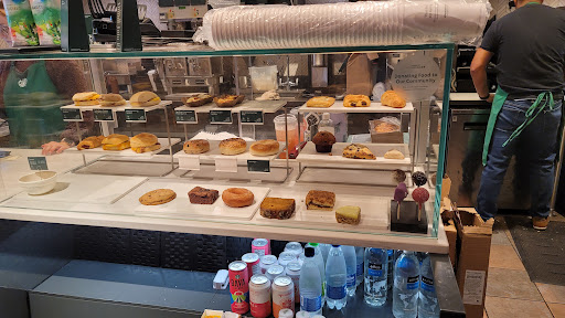 Coffee Shop «Starbucks», reviews and photos, 21 Neverland Dr, Lewis Center, OH 43035, USA