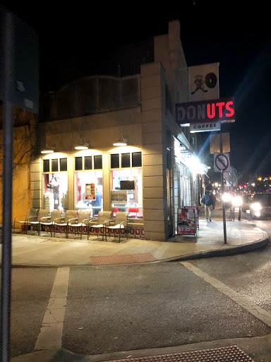 Donut Shop «Buckeye Donuts», reviews and photos, 1998 N High St, Columbus, OH 43201, USA