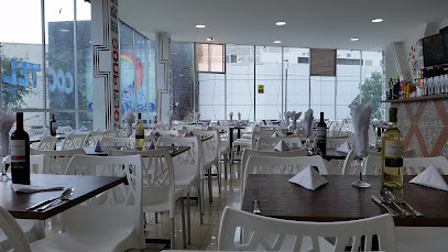 Moreira Restaurante #97- a, Dg. 72 #9764, Bogotá, Colombia