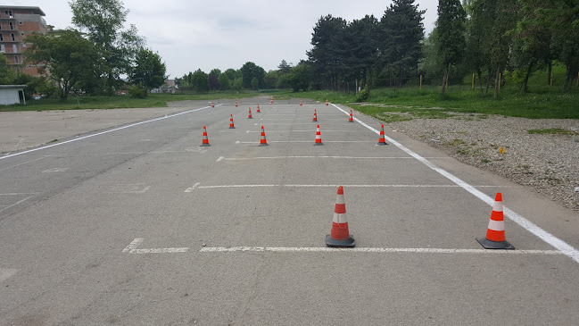 Opinii despre Poligon Moto Scoala Alfa S.A în Cluj - Școala de șoferi