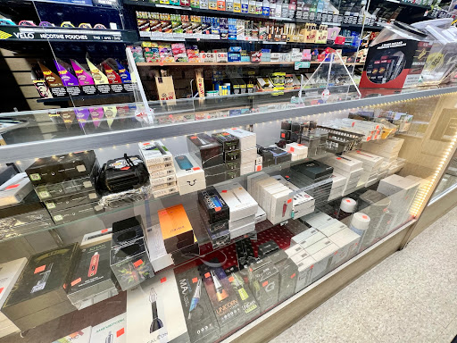 Tobacco Shop «Smokers Heaven KC», reviews and photos, 10145 Wornall Rd, Kansas City, MO 64114, USA