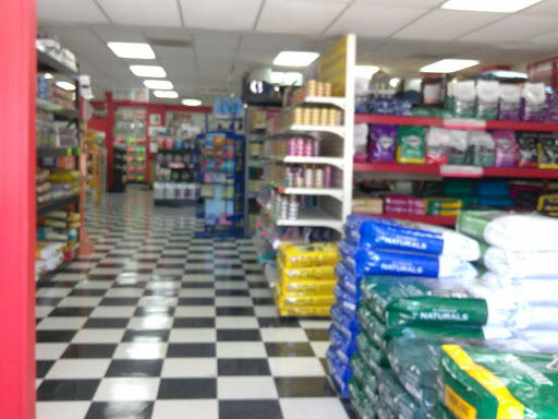 Pet Supply Store «Largo Feed & Garden Supply Inc», reviews and photos, 210 W Bay Dr, Largo, FL 33770, USA