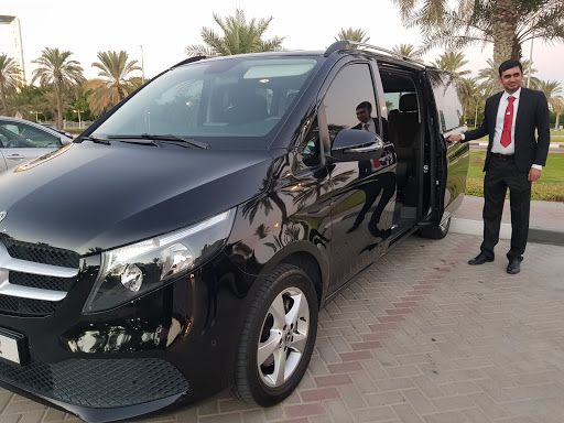 Car rental With Driver in Dubai
