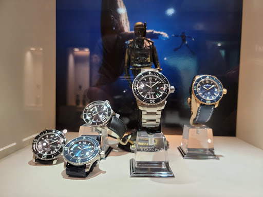 Jewelry Store «Shreve, Crump & Low», reviews and photos, 39 Newbury St, Boston, MA 02116, USA