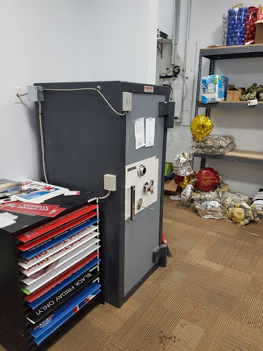 Locksmith «Zip Locksmith», reviews and photos, 9525 15th Ave S, Seattle, WA 98108, USA