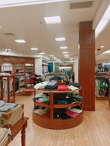 Shopping Mall «Stamford Town Center», reviews and photos, 100 Greyrock Pl, Stamford, CT 06901, USA