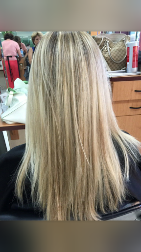 Hair Salon «Hair by Marina @ Le Salon Complet», reviews and photos, 19300 Rinaldi St, Porter Ranch, CA 91326, USA