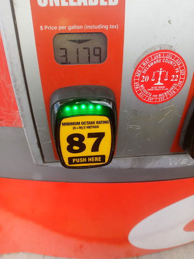 Grocery Store «Giant Food Stores», reviews and photos, 116 West Township Line Road, Havertown, PA 19083, USA