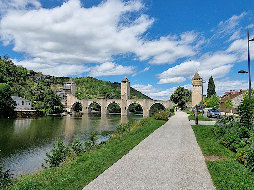 RÉVÉO Charging Station à Cahors