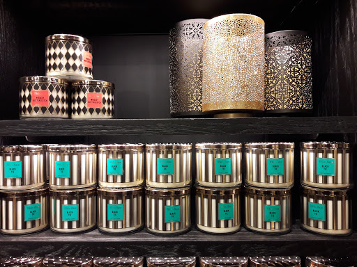 Beauty Supply Store «Bath & Body Works», reviews and photos, 1550 24th Ave NW, Norman, OK 73069, USA