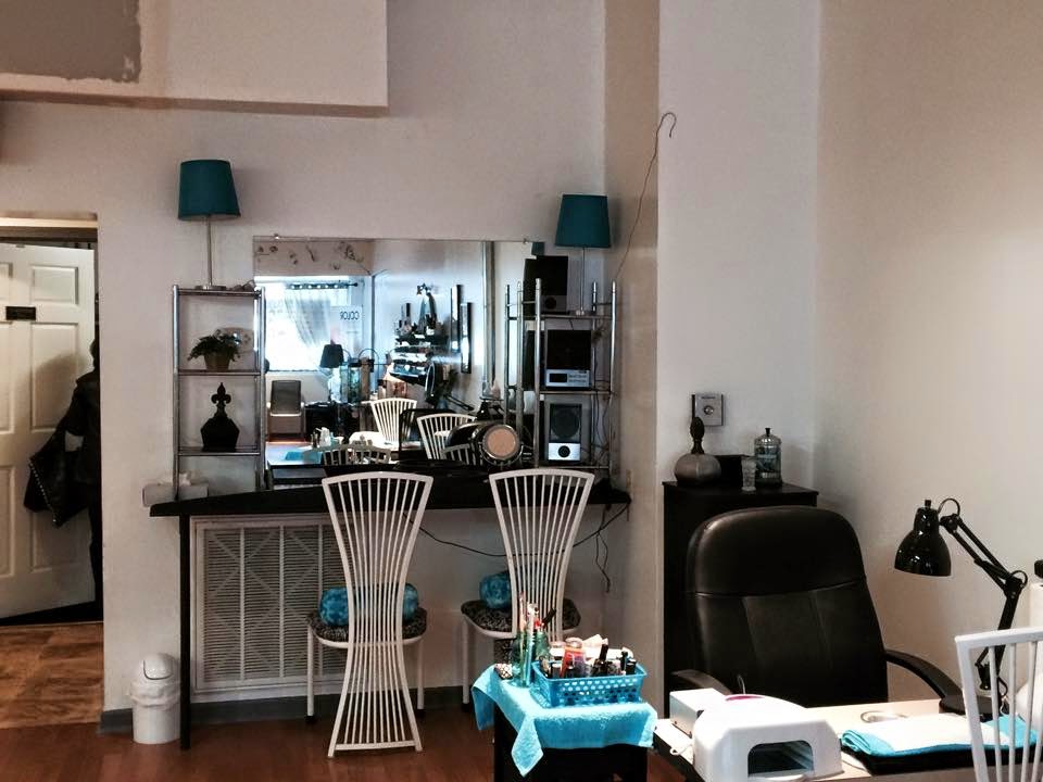 A Della Dea Hair and Nail Salon 15009