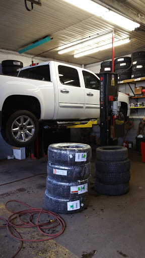 Tire Shop «Westown Tire & Auto Repair», reviews and photos, 2703 Scranton Rd, Cleveland, OH 44113, USA