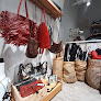 Pas Vu' handbags bottega & designer