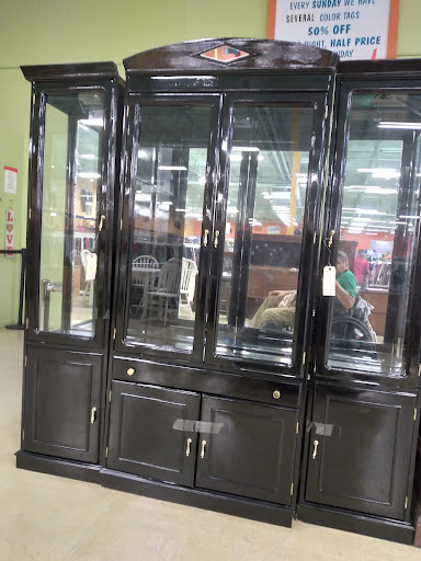 Thrift Store «Community Thrift Stores», reviews and photos, 1047 SE Military Dr, San Antonio, TX 78214, USA