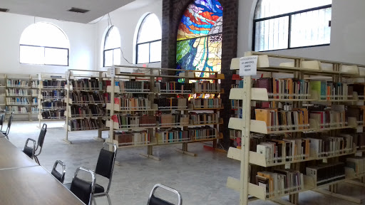 Biblioteca de derecho Torreón