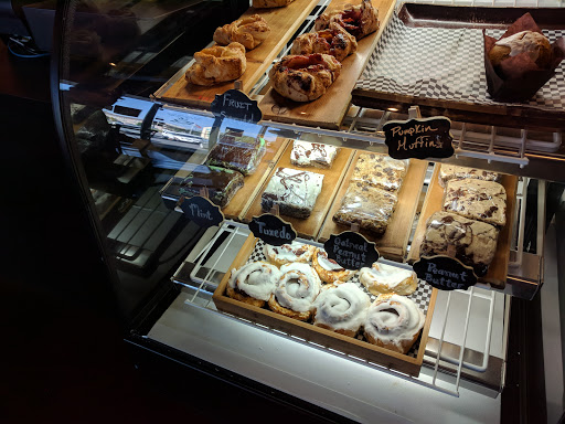 Bakery «Cinnamon Bear Bakery & Deli», reviews and photos, 600 University Blvd, Harrisonburg, VA 22801, USA