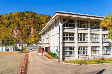 Sapporo Shiritsu Jozankei Elementary School