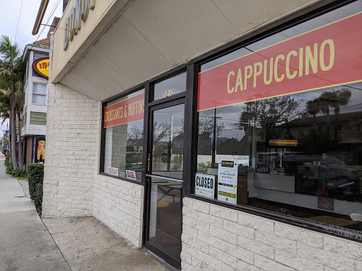 Donut Shop «Donut City», reviews and photos, 1210 Pacific Coast Hwy, Seal Beach, CA 90740, USA